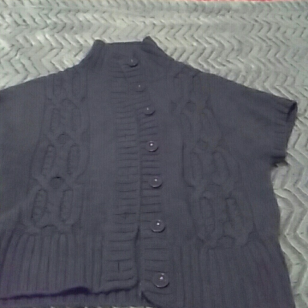 Sweater vest